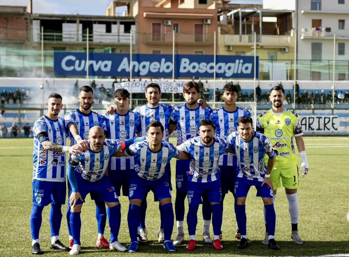 Gela, una tra Matese e Venafro l’avversaria in semifinale. La società acquista il pullman ufficiale - 