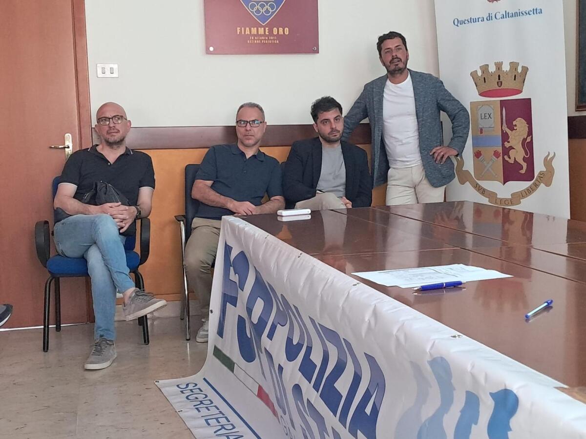 Grande partecipazione al seminario sulla previdenza organizzato dalla Fsp in Questura - 