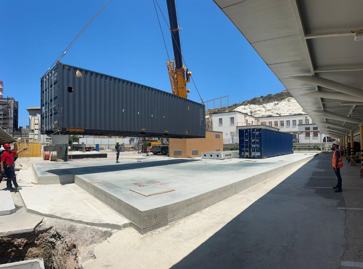 Lotta alla crisi idrica in Sicilia: consegnati i dissalatori mobili. Uno è a Gela -