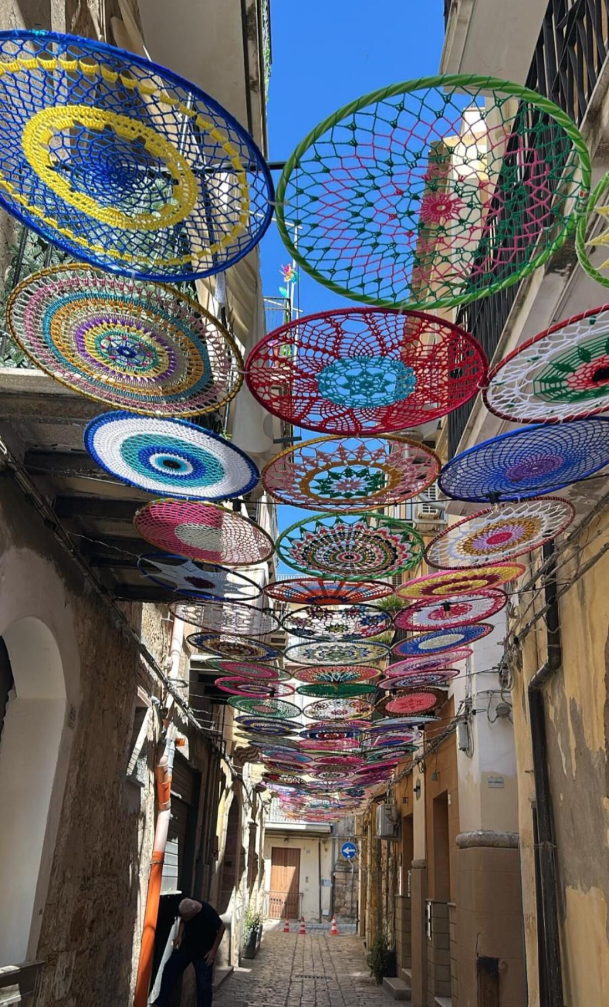 Oggi alle 18,30 l’inaugurazione del percorso di luce con i mandala in via Pisa - 