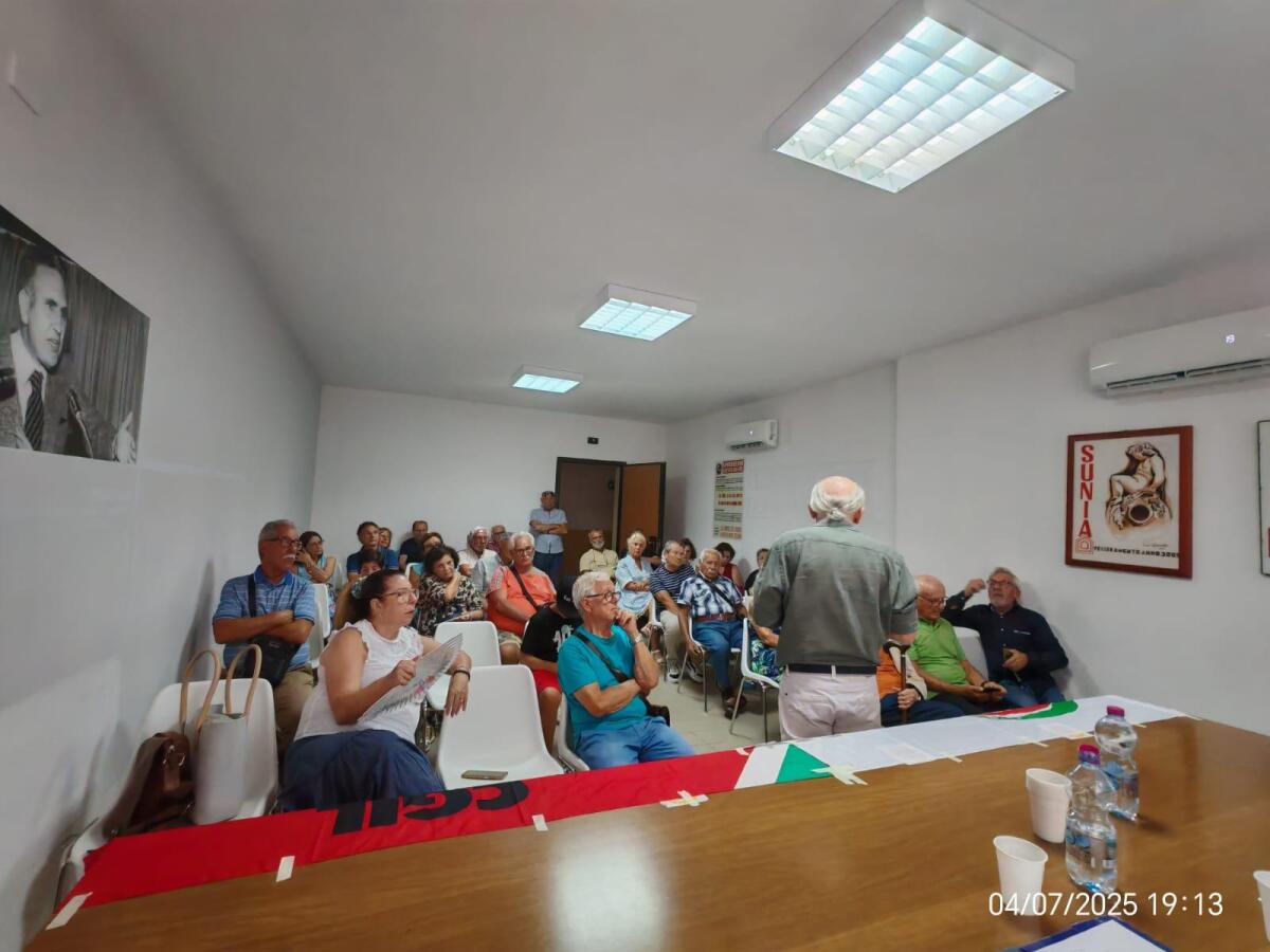 Auser e Spi hanno organizzato un incontro sullo Shopping compulsivo curato dal dott.Lauria - 