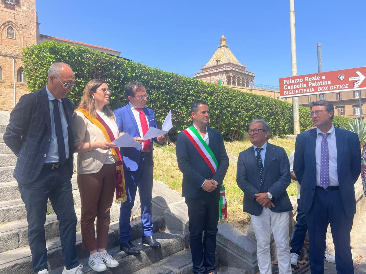 Iniziata la seduta a Piazza Parlamento - 