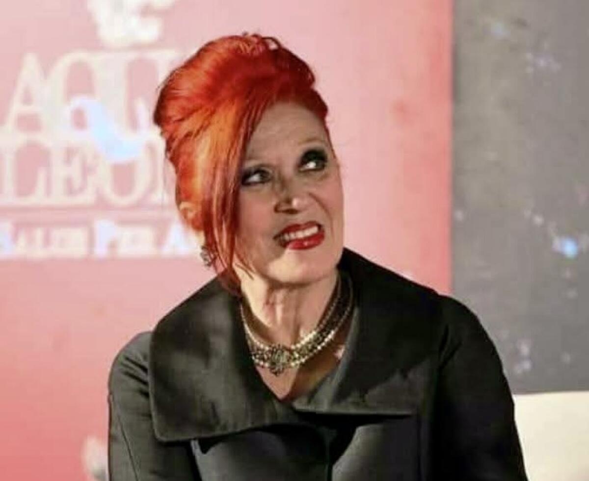 Nuovo riconoscimento internazionale per Silvana Grasso: il romanzo “La domenica vestivi di rosso&#8221; verrà pubblicato in greco - 