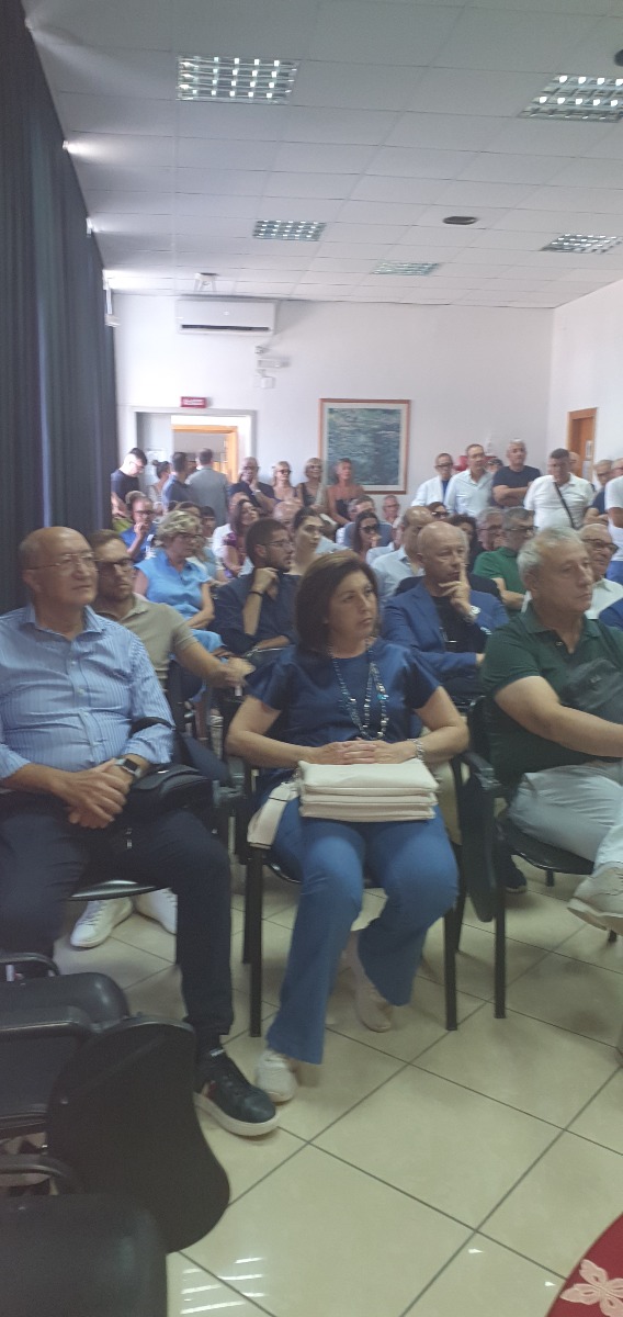 Politica sotto l'ombrellone -