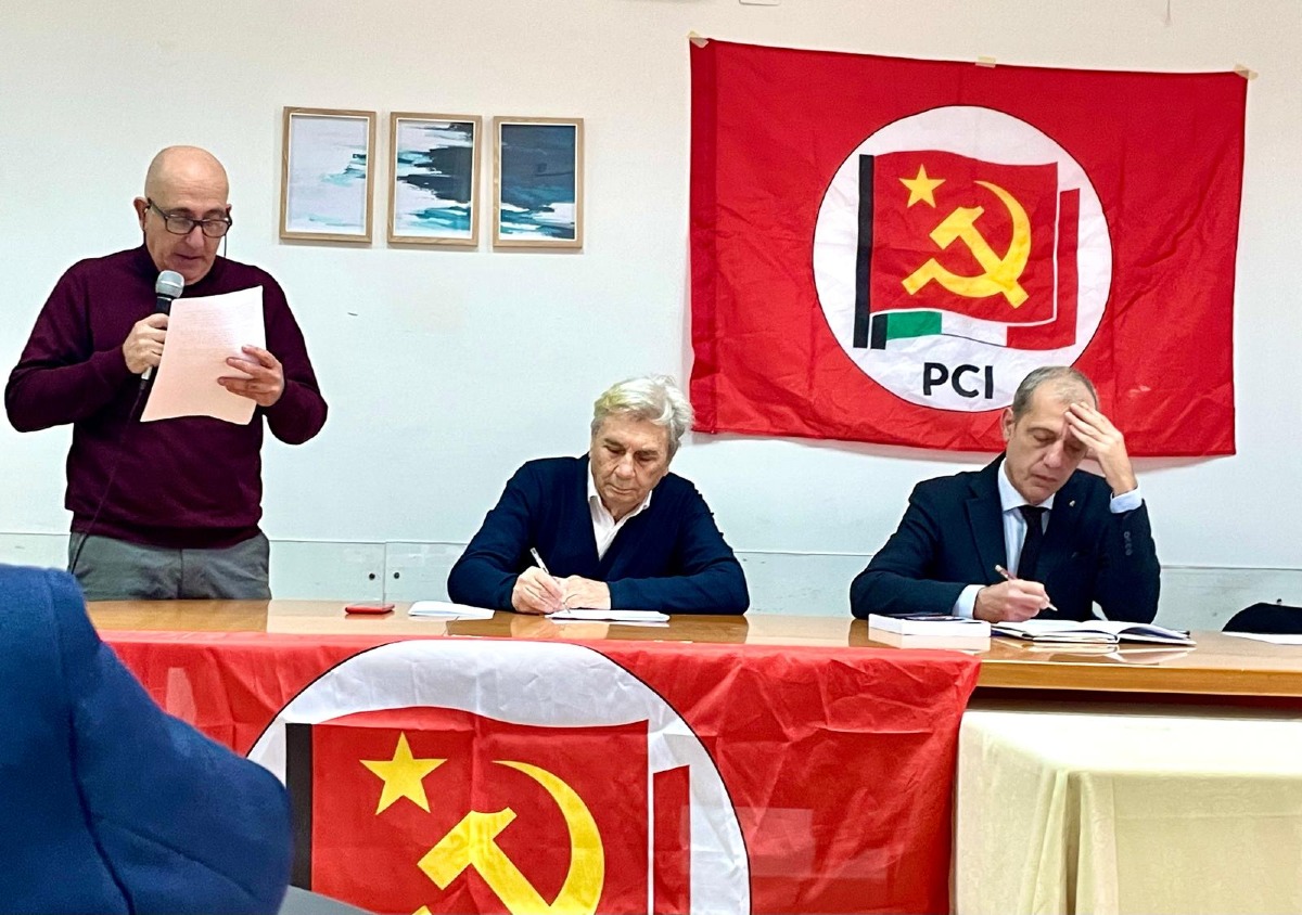 Il Pci contro le operazioni politiche contro natura - 