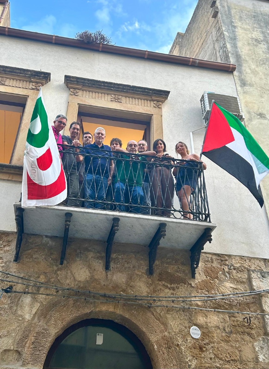 Bandiera della Palestina nella sede PD  - 
