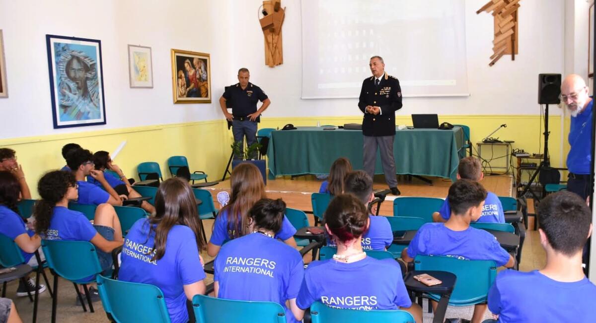 &#8220;Anch&#8217;io sono la Protezione Civile&#8221;: incontro con la Polizia a Niscemi - 