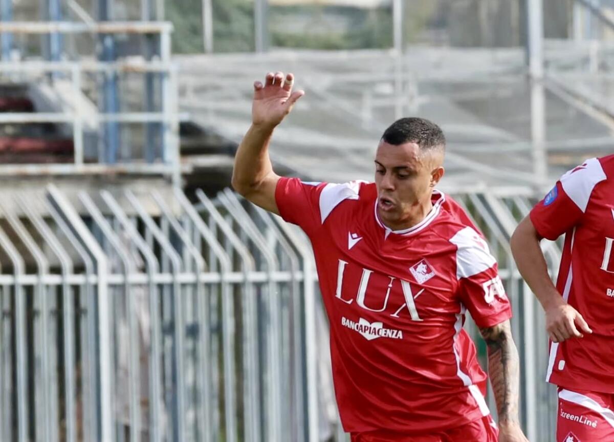 Il Gela “balla” la samba: ufficiale l’approdo in biancazzurro del brasiliano Francisco Sartore  - 