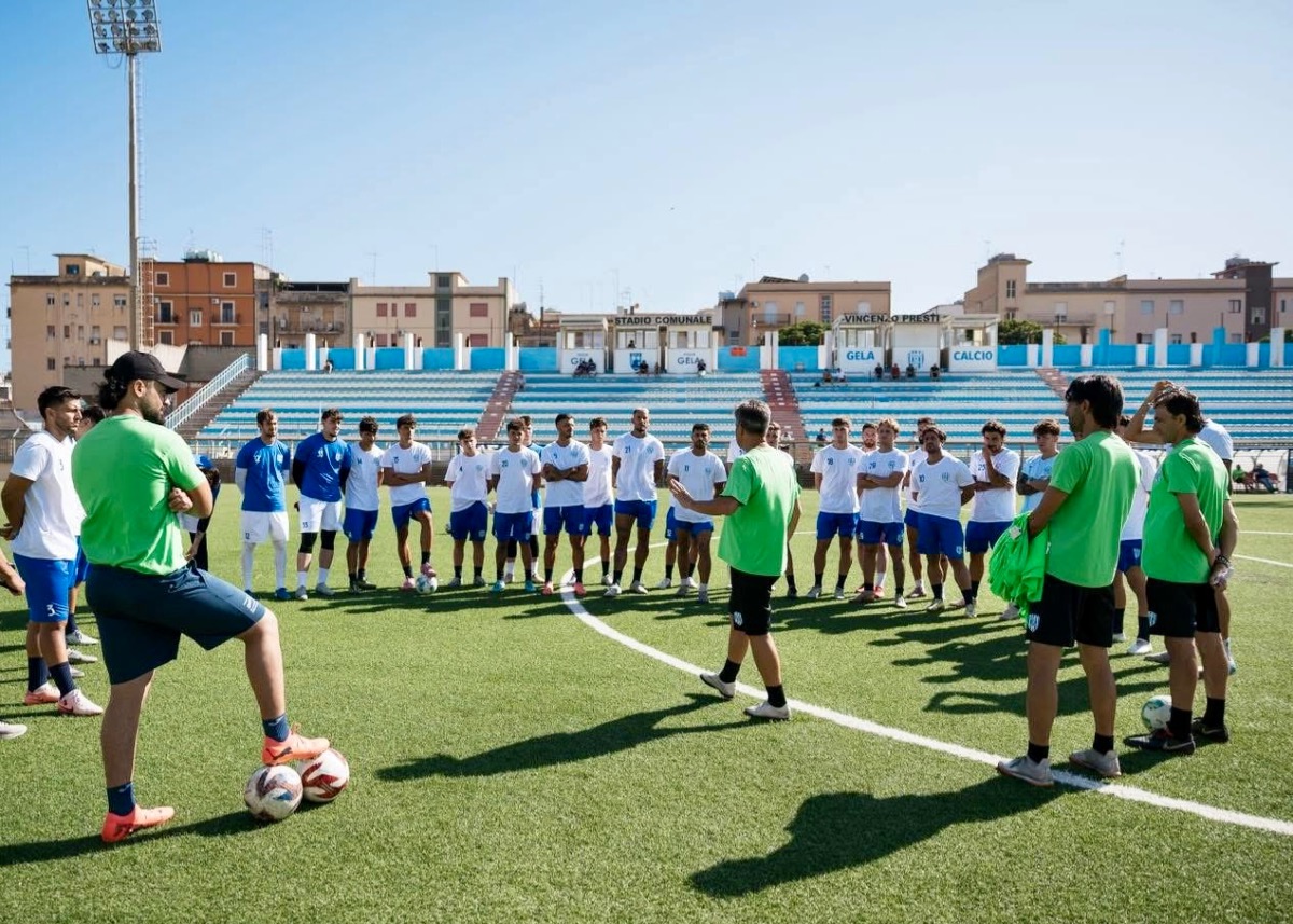 Gela, è il momento: domani contro il Savoia il debutto in D -