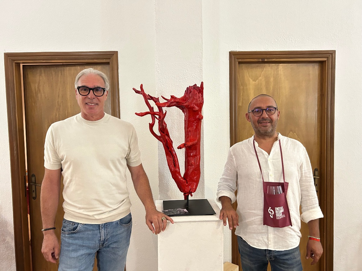 La ricerca dell’equilibrio tra natura e materiali nell’arte -