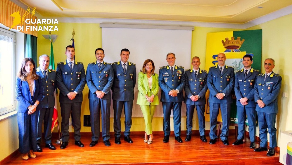 Il Prefetto in visita alla Guardia di finanza  - 