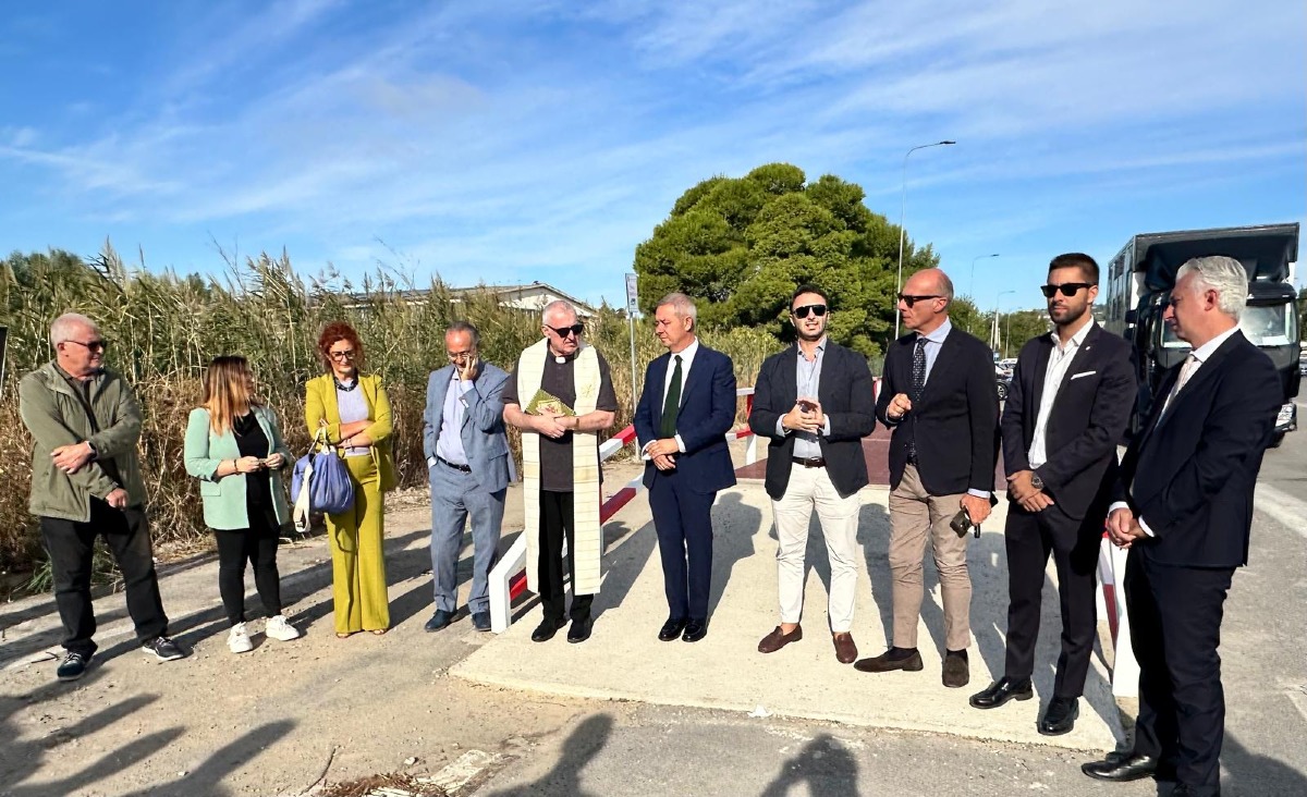 La Pesa pubblica  nella zona industriale  di Caltanissetta  - 