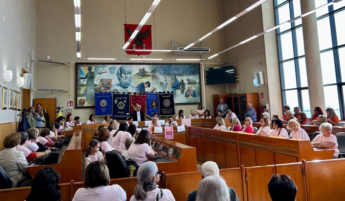 La “Camminata in Rosa” per la sensibilizzazione -