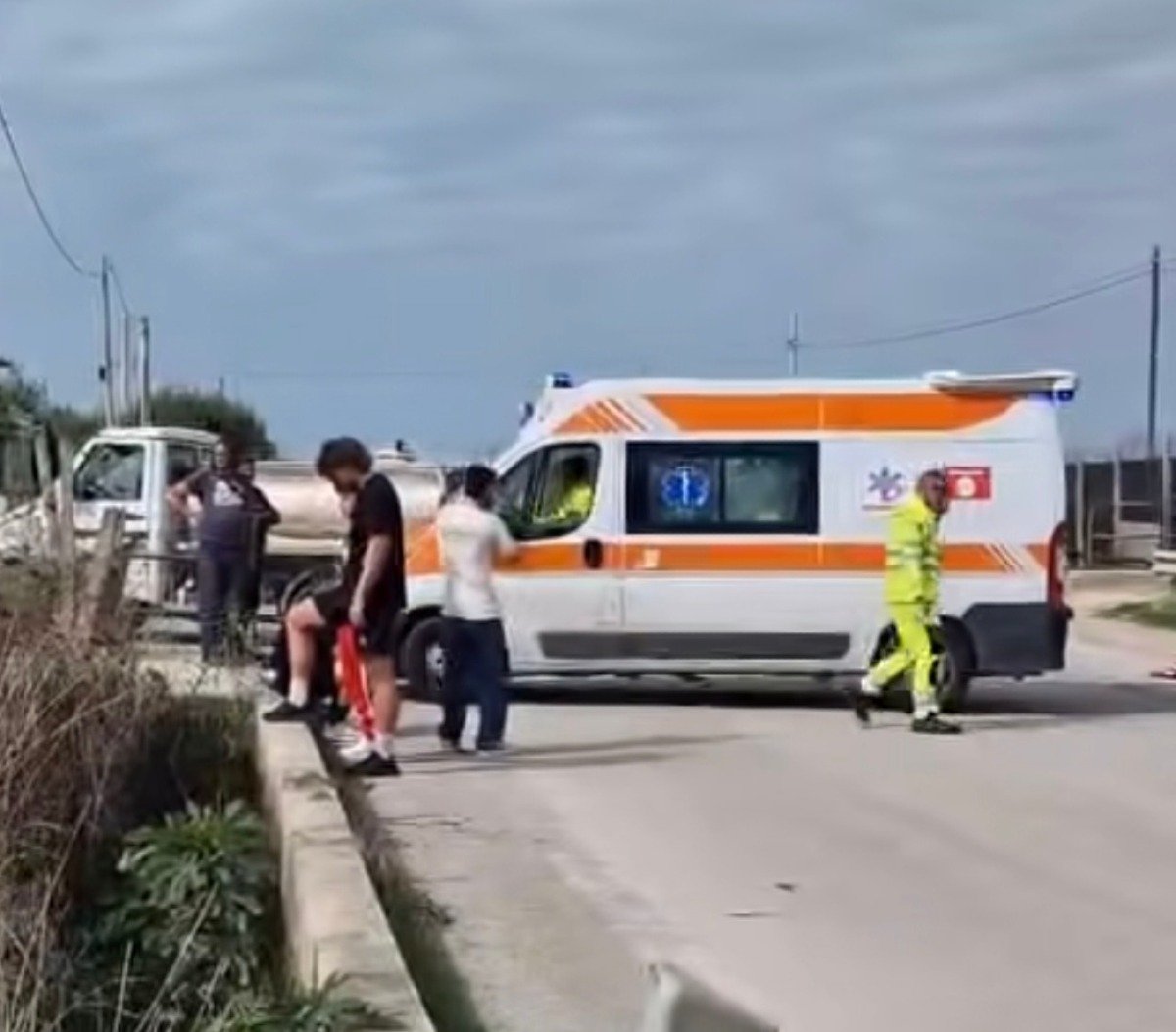 Moto si schianta su autobotte a Licata  -