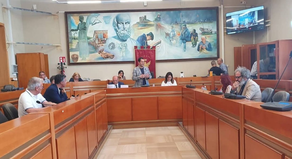 Luce all'elipista di Brucazzi:ok dal consiglio  -