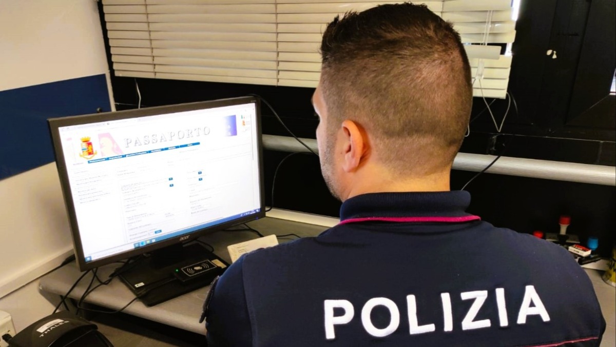 False generalità e documenti falsi, arrestato pakistano  -