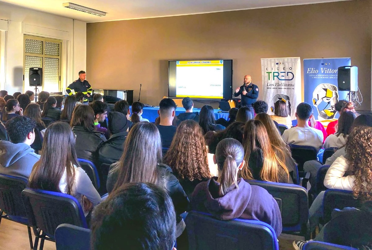 La Polizia stradale incontra gli studenti  - 