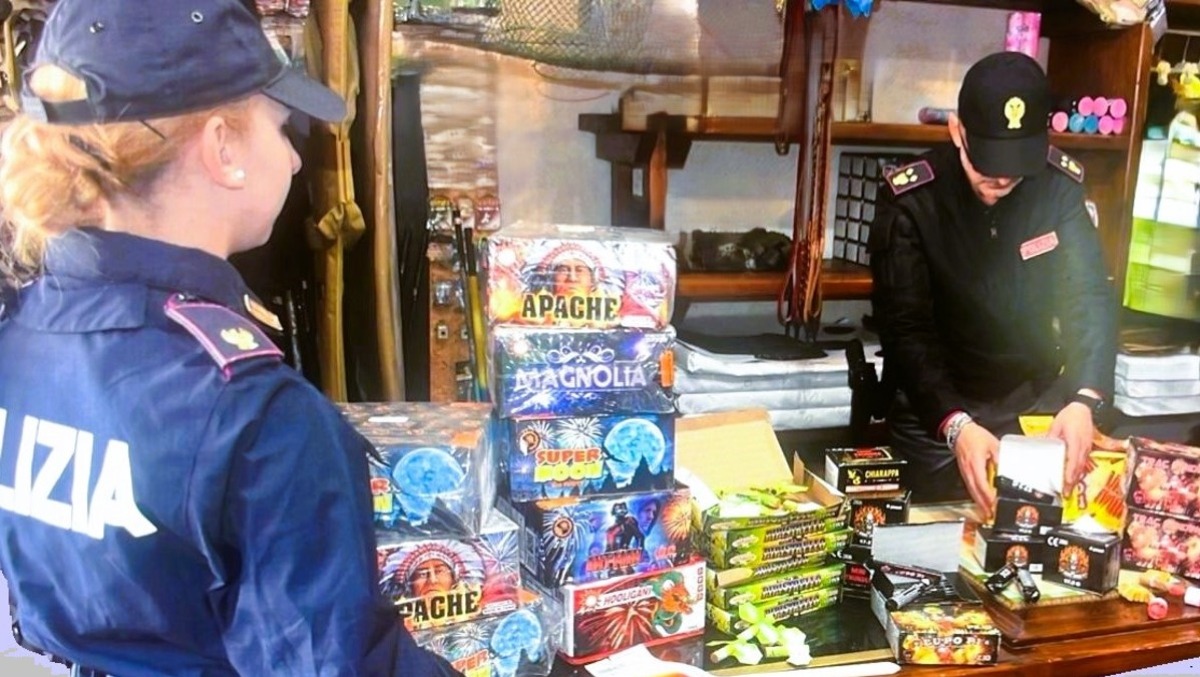 Botti illegali, denunciato commerciante gelese  - 