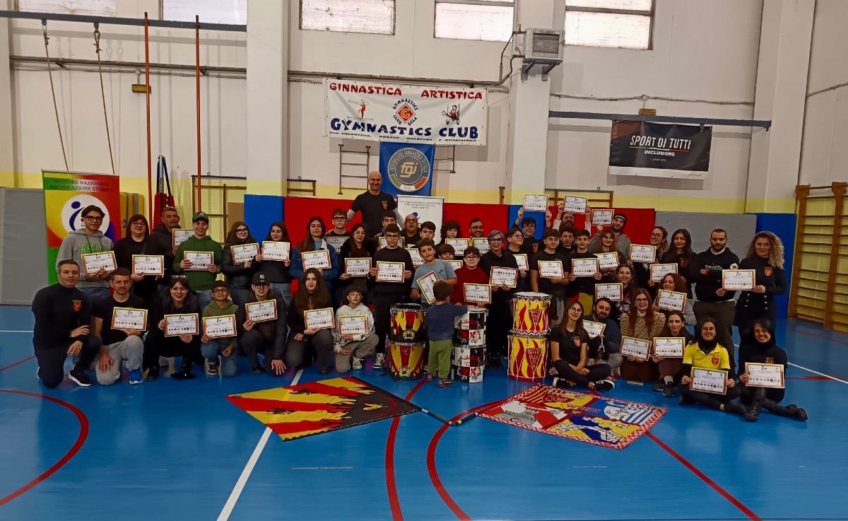 Sbandieratori e Musicisti siciliani verso Roma 2026 - 