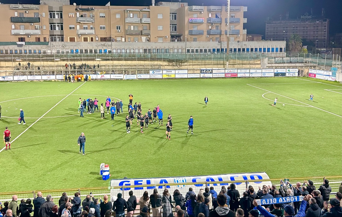 Gela-Gelbison, si va verso la gara a porte chiuse  - 