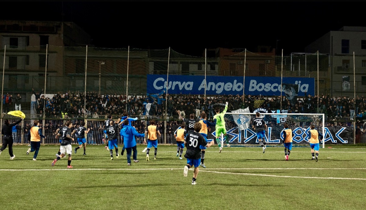 La decisione: Gela-Gelbison a porte chiuse  - 