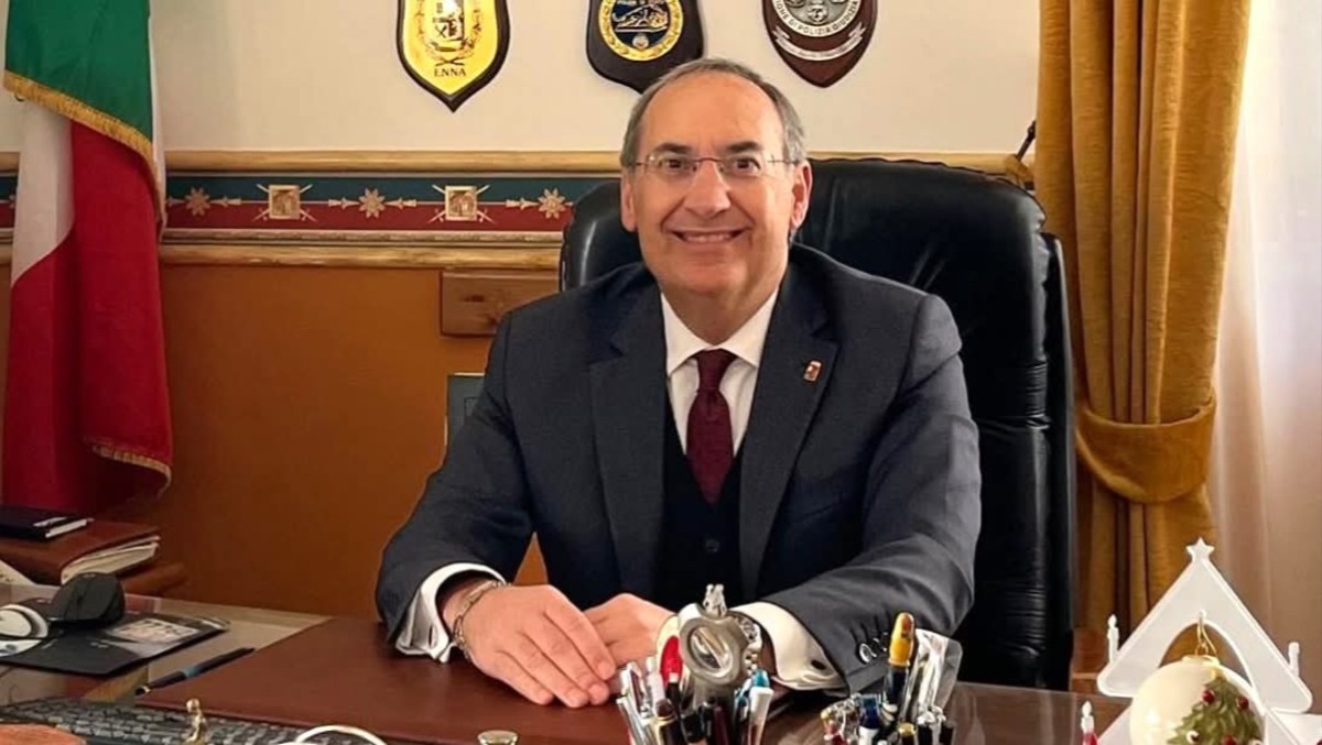 Il dr.Michele Emma al timone della Questura  - 