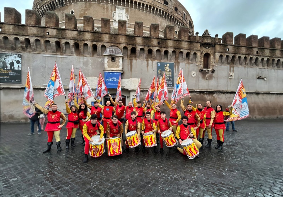 “Viva la Befana” sotto la pioggia di Roma  - 