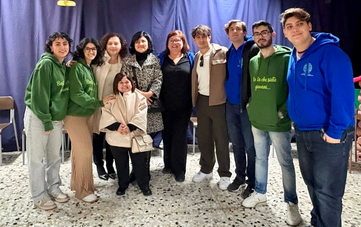 Dialogo e confronto su benessere e accettazione di sé  - 