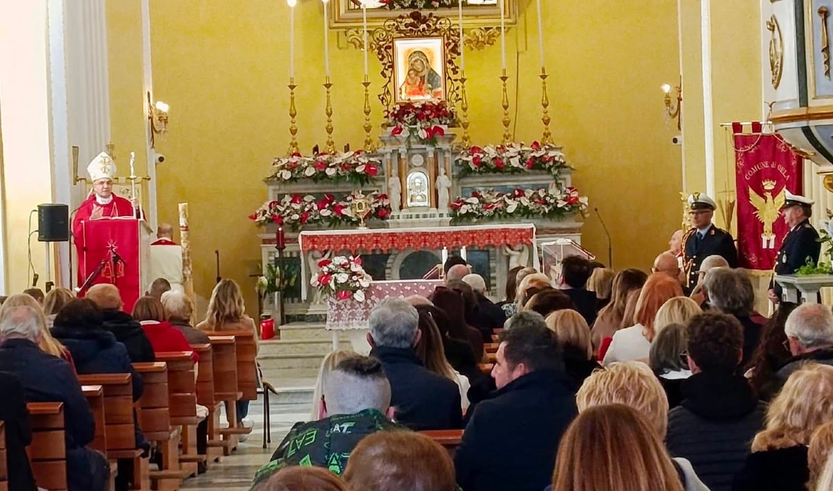 La comunità gelese celebra il Ss. Crocifisso - 