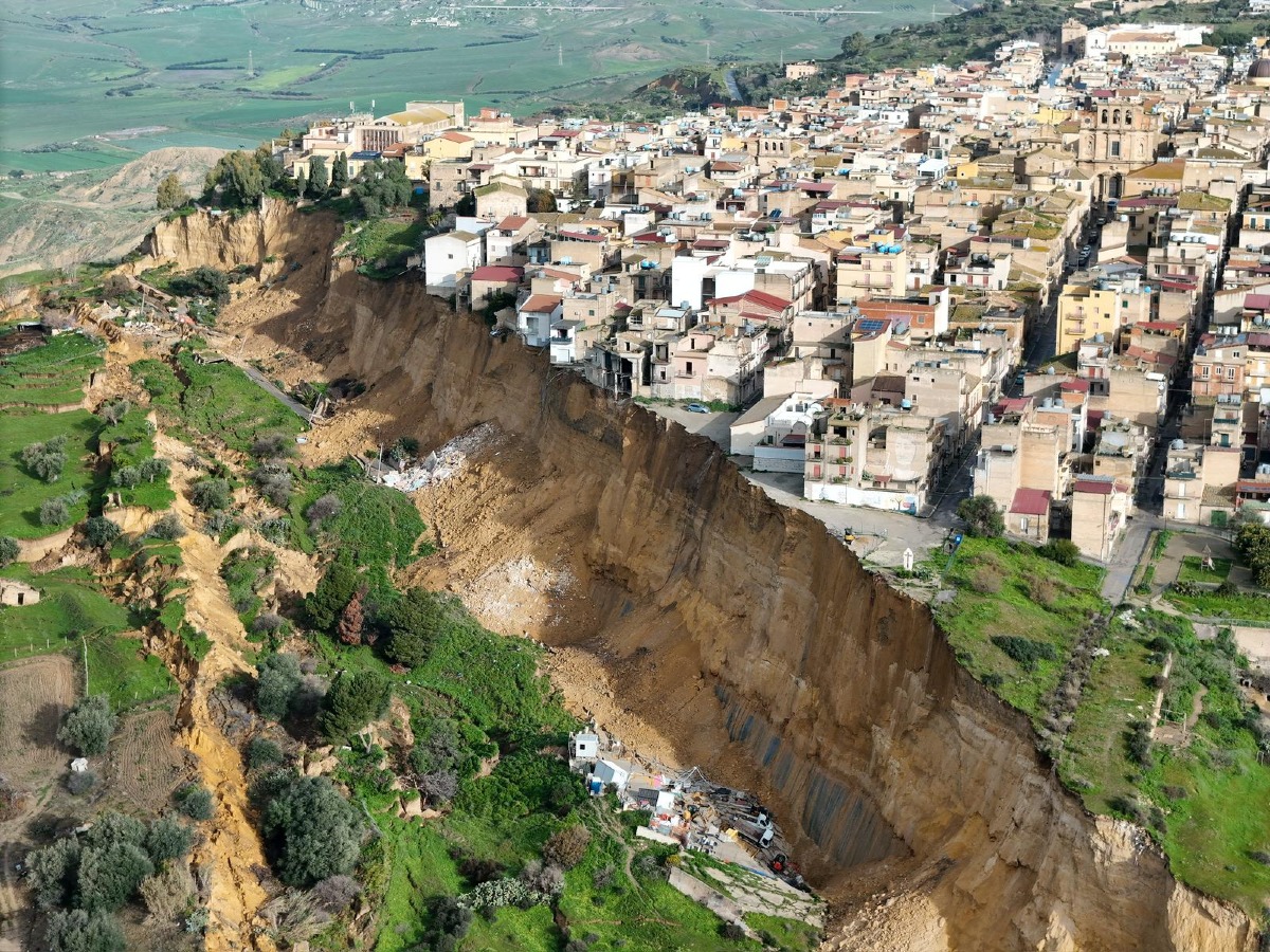 Il sindaco su aiuti alla popolazione niscemese  - 