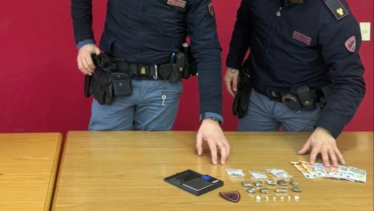 Giovane con hashish, cocaina e crack arrestato dalla Polizia  - 