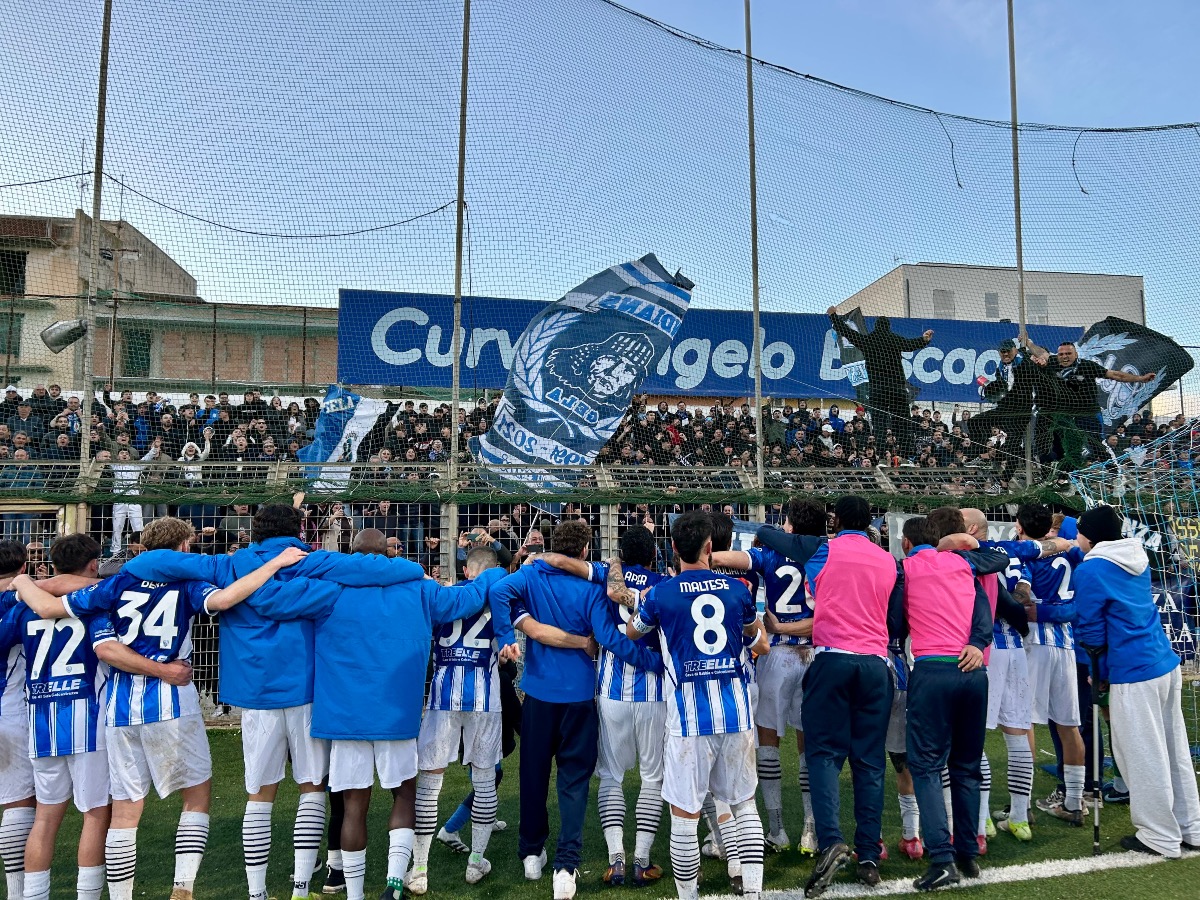 Gela, il derby è tuo! Tris biancazzurro all’Acireale - 