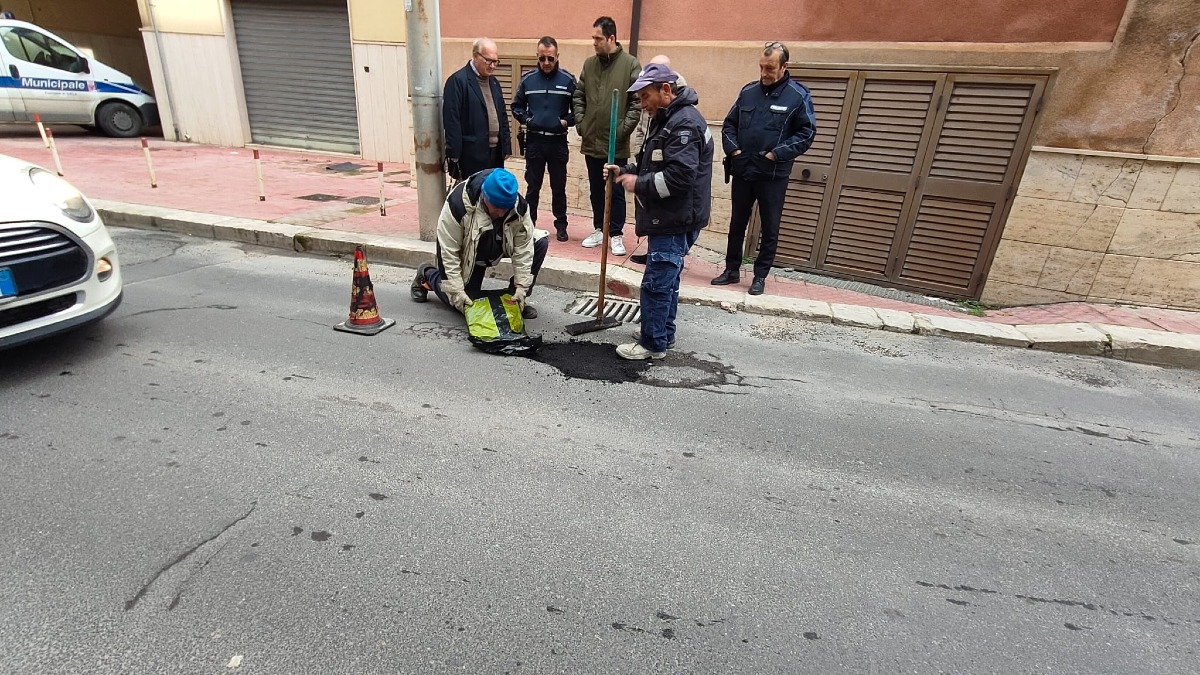 Buca in via Manzoni, verbale del Comune a Open fiber  - 