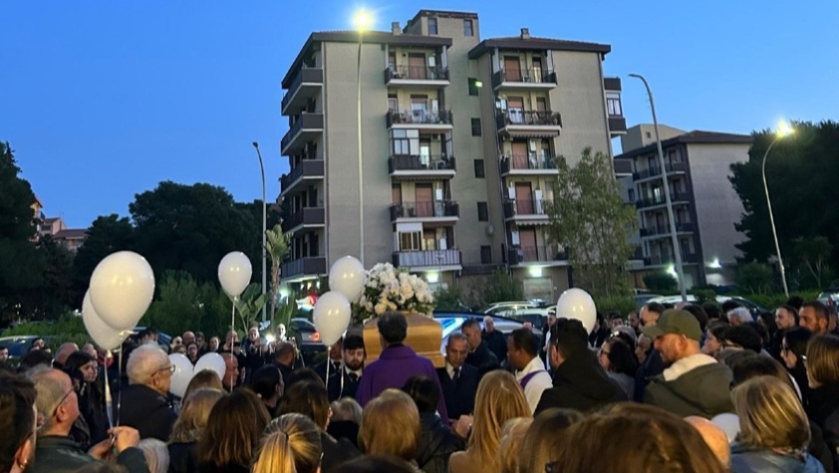 Forte commozione al funerale  di Fabio Toscano 