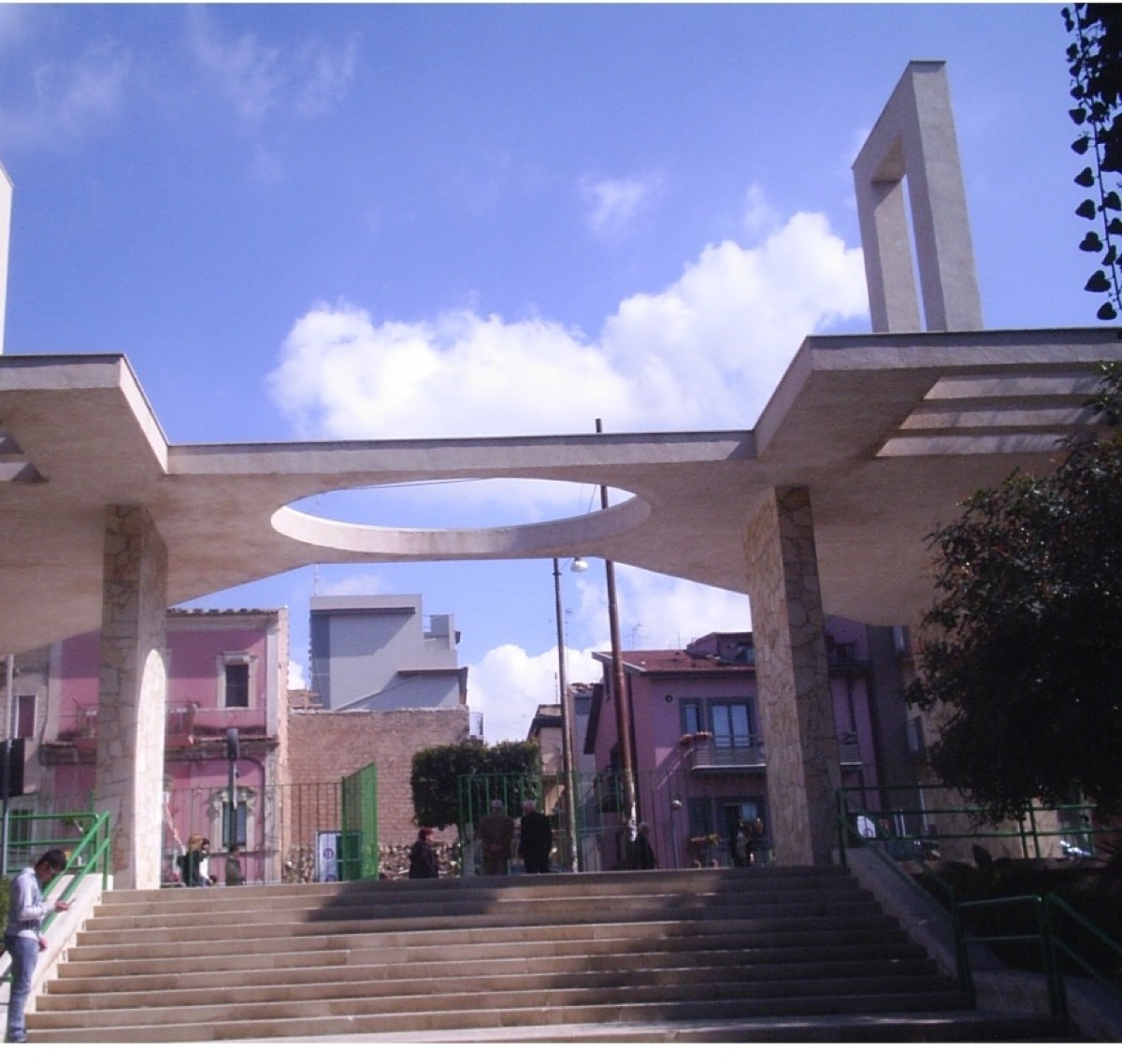 La villa comunale chiusa per 8 mesi 