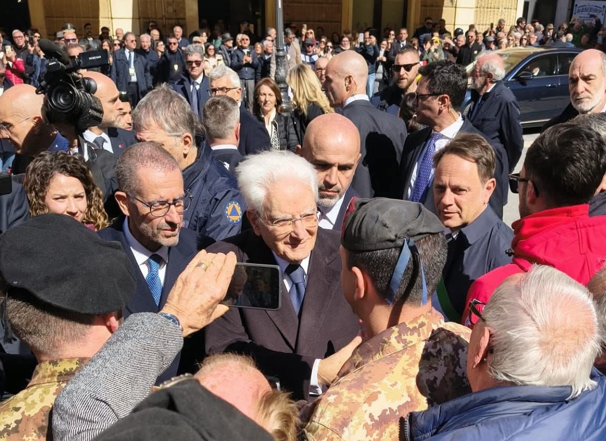 Mattarella vicino agli studenti niscemesi  - 