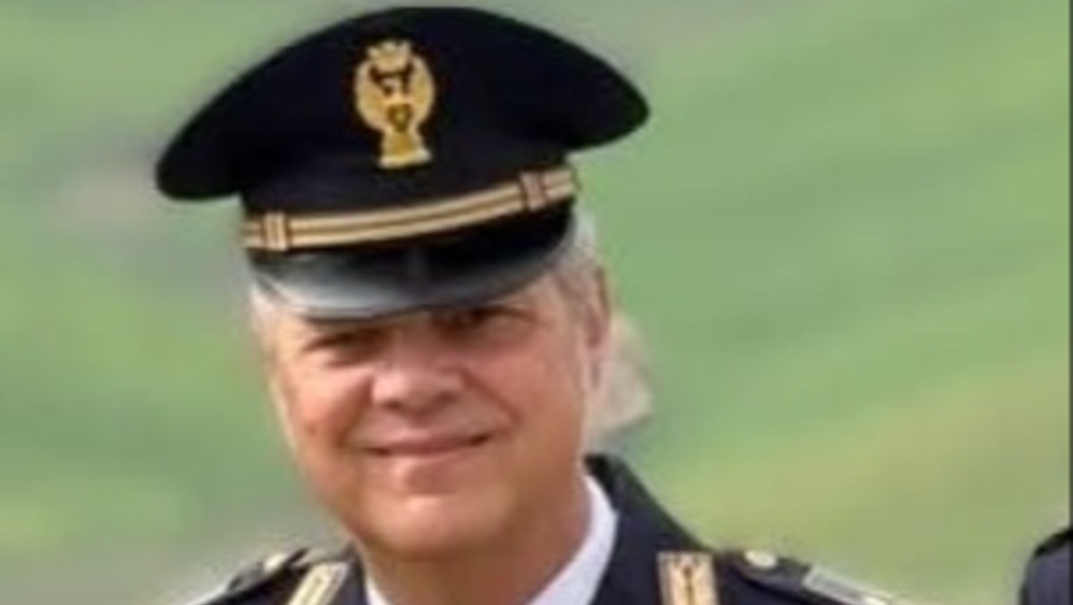 In pensione l'ispettore Giovanni Caminiti - 