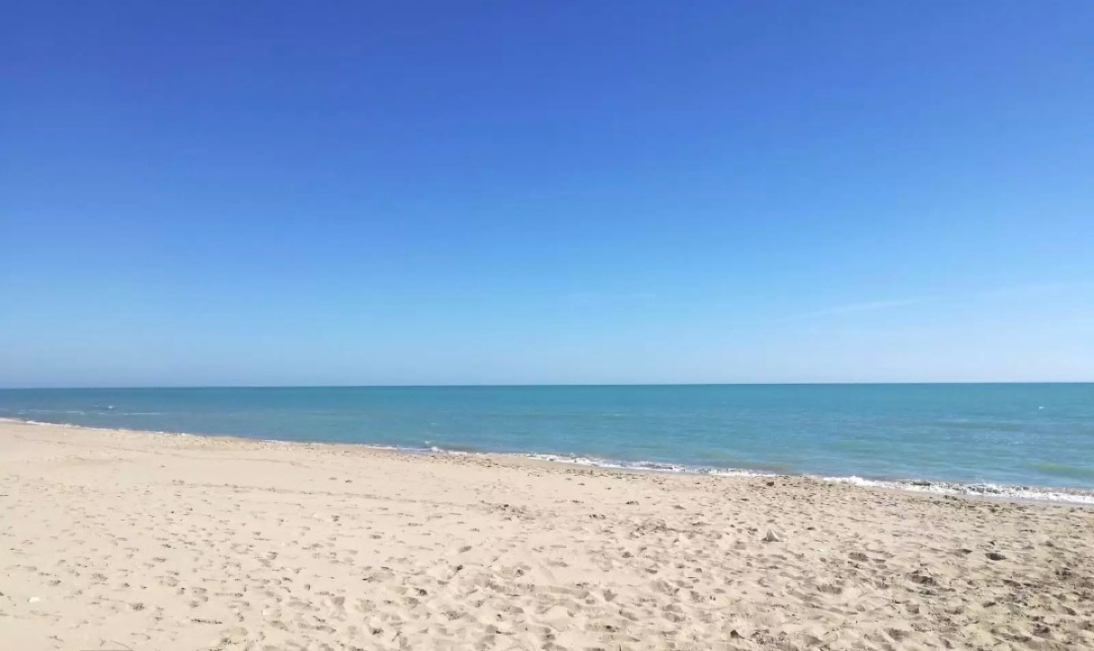 Giallo sul cadavere di un uomo sulla spiaggia di Butera - 