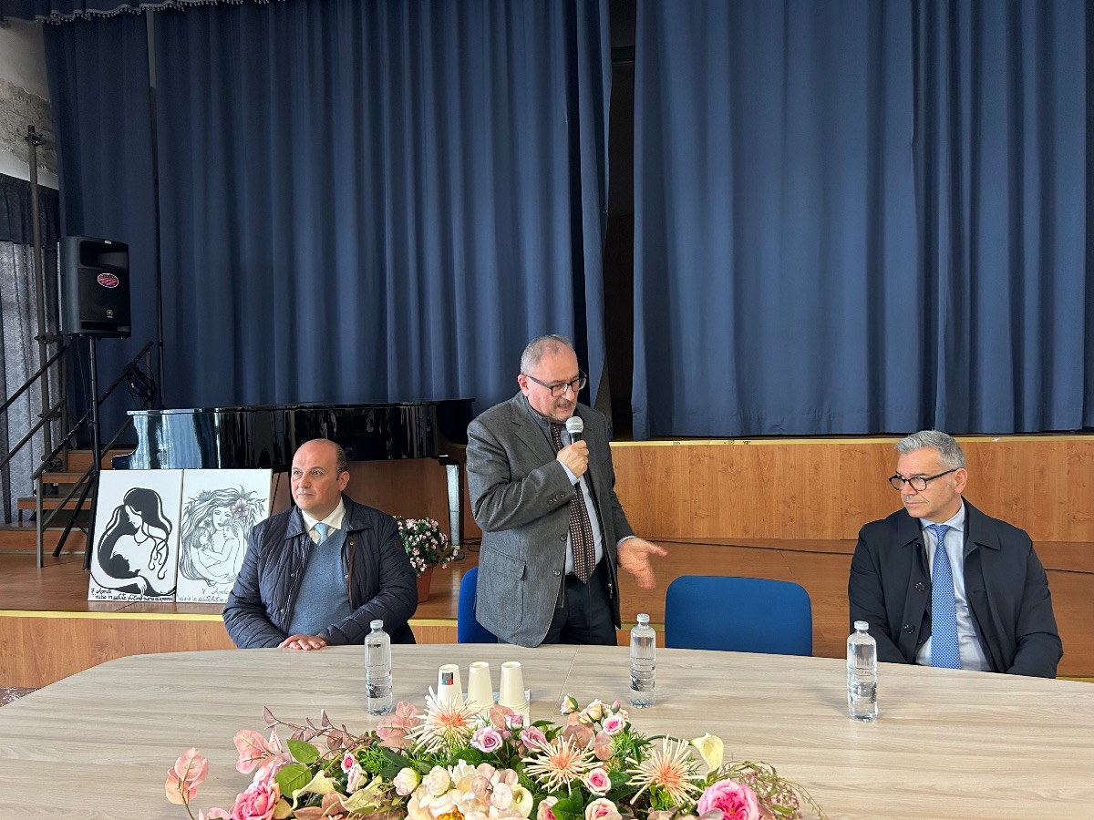 Due tele per raccontare la Maternità - 