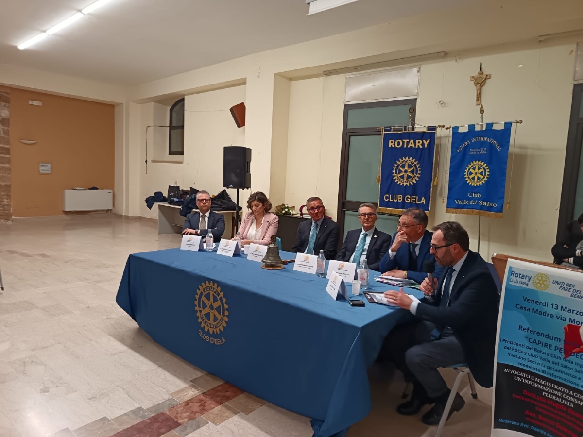 Partecipato incontro sul referendum promosso dal Rotary - 