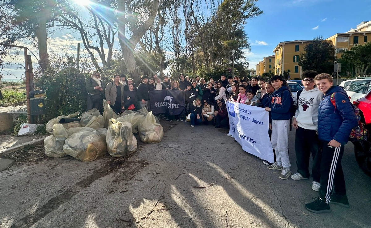 Attività di Plastic free a Macchitella - 