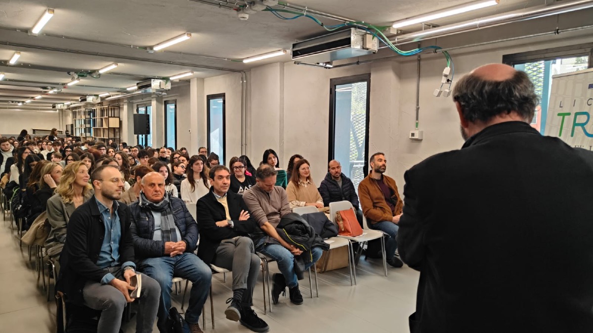 “Una Poesia Sospesa” - 