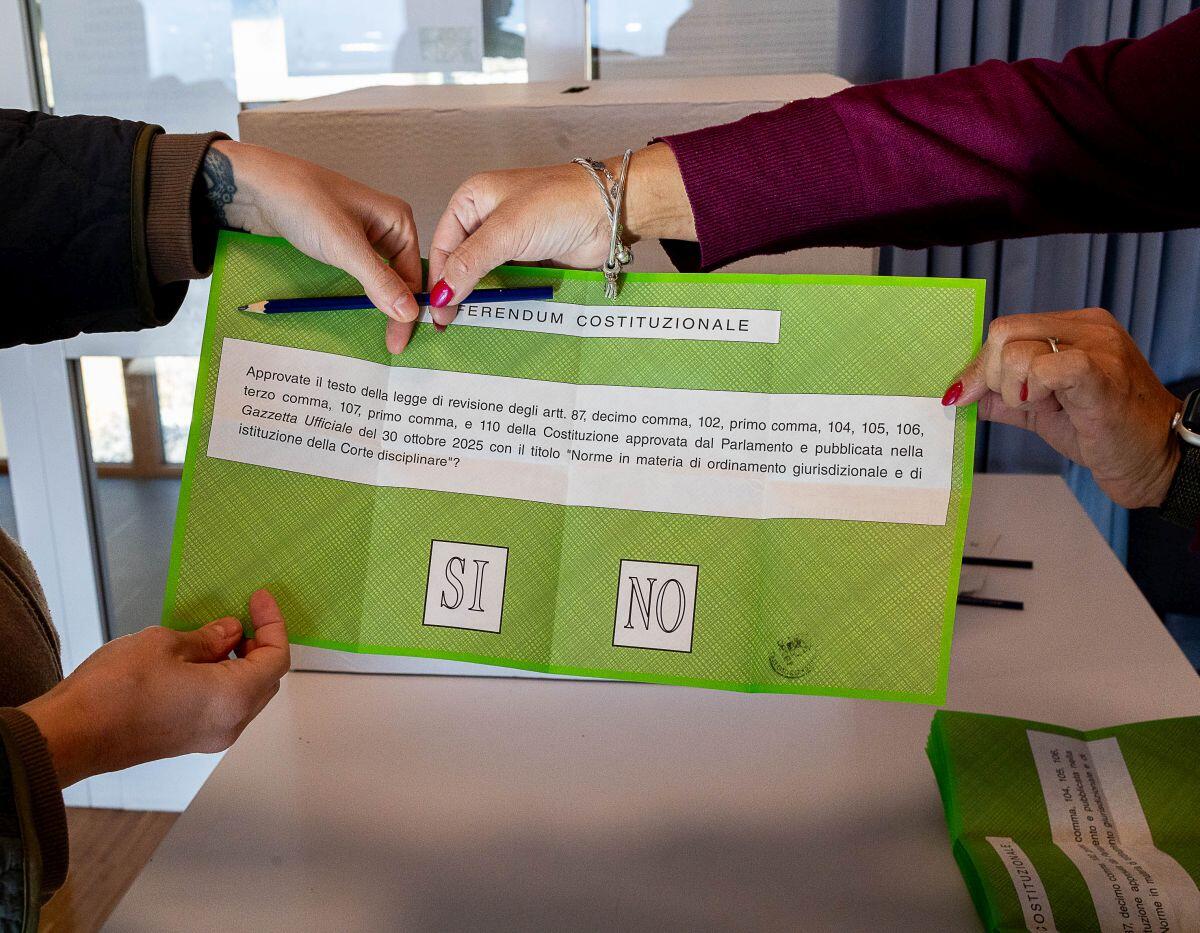 Referendum, per gli exit poll è davanti il No. Affluenza oltre il 58% - 