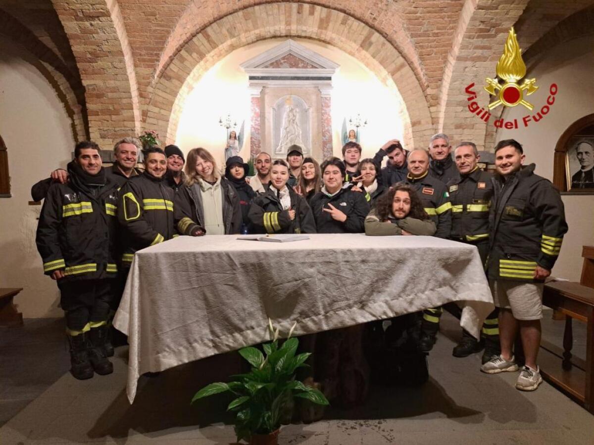 Messina, 12 escursionisti stranieri si perdono sui Colli San Rizzo, salvati da Vvf - 