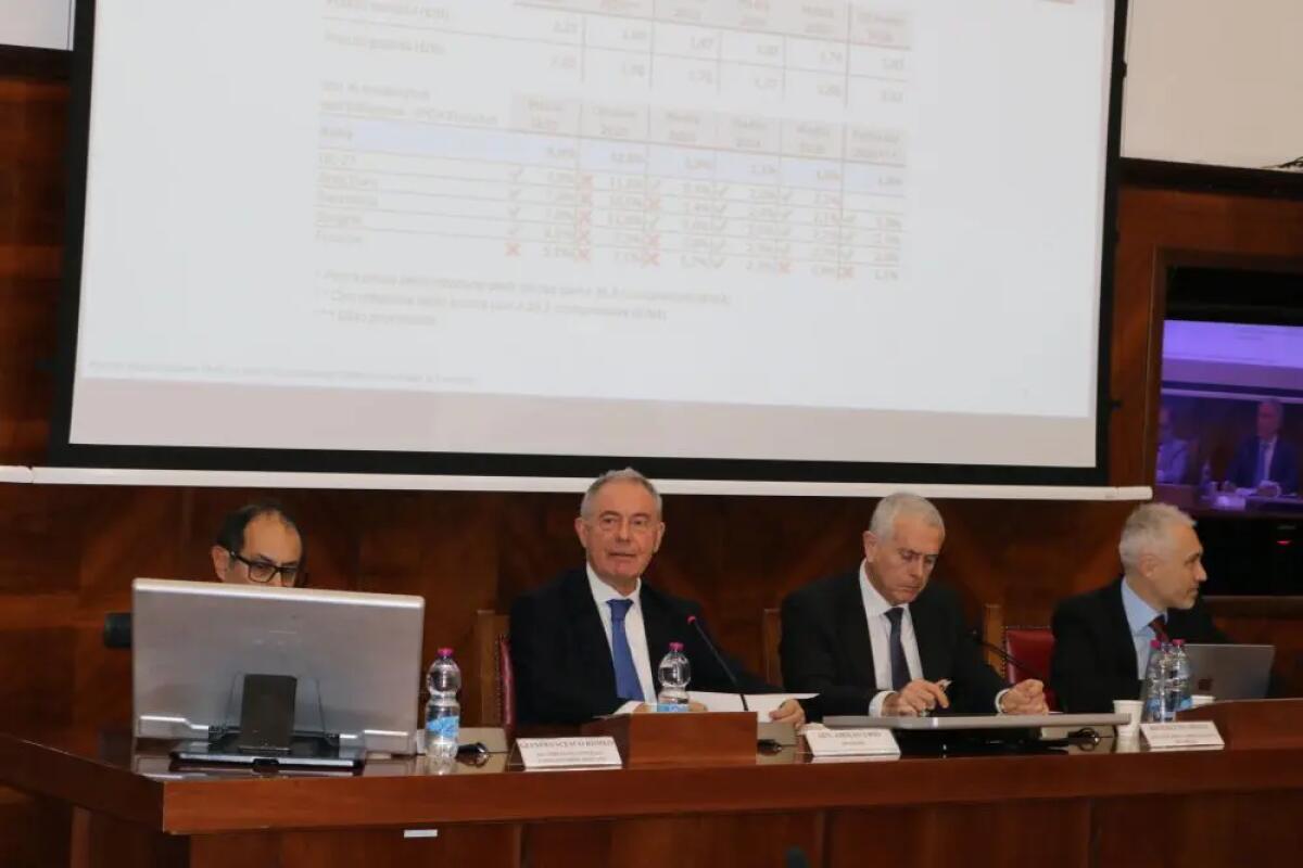 Carburanti, Urso “Taglio accise 2022 inefficace e troppo costoso” - 