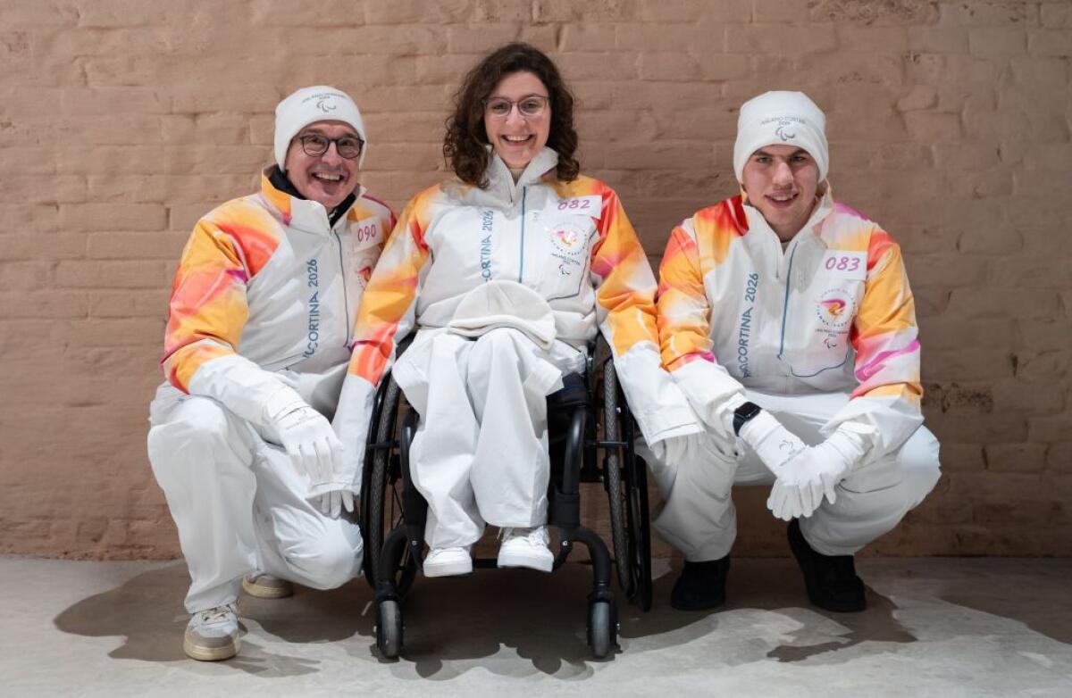 Intesa Sanpaolo partecipa al viaggio della Fiamma Paralimpica - 