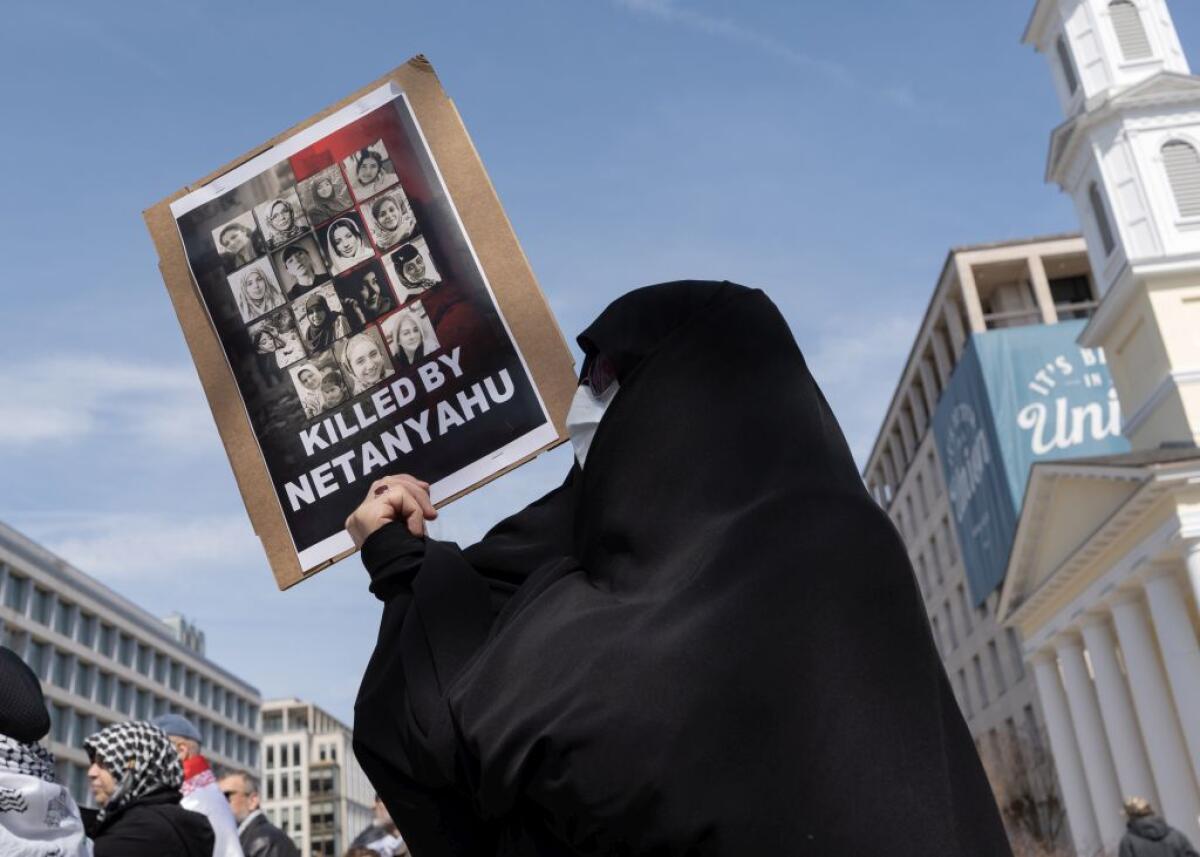 Iran, Pasdaran “Daremo la caccia a Netanyahu e lo uccideremo” - 