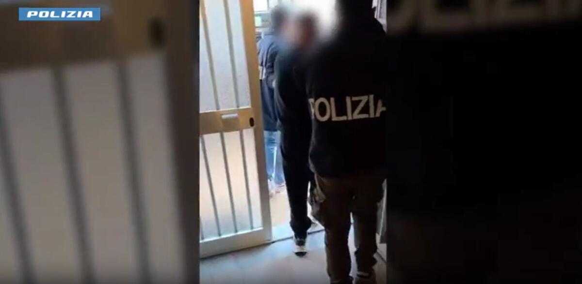 Arrestato un esponente del clan Mazzei di Catania, era ricercato / Video - 