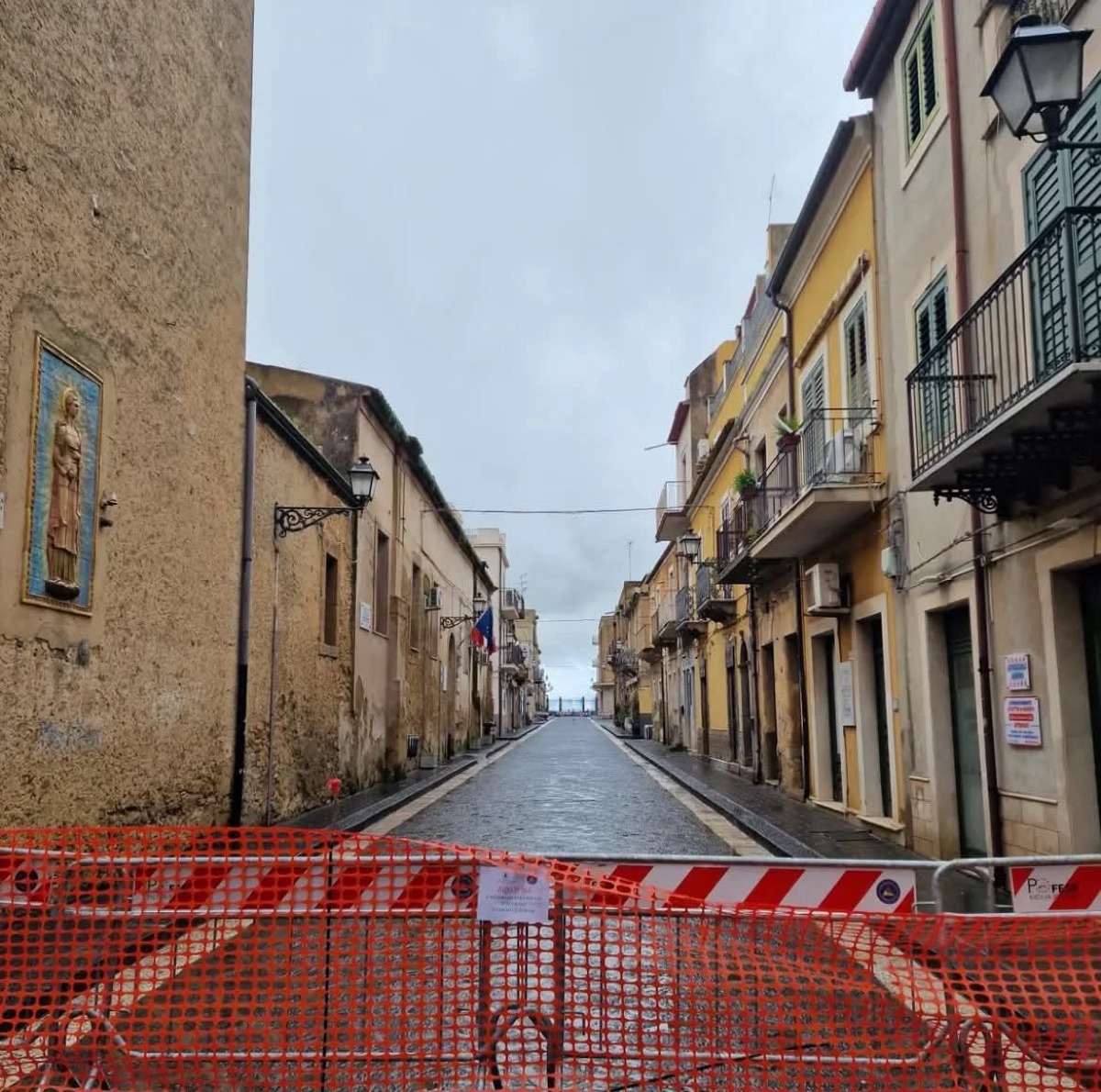 Paura per il cedimento di un pavimento in una casa a Niscemi - 