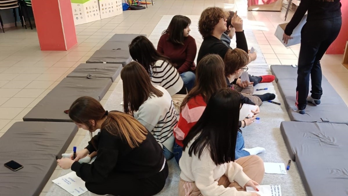 Progetto EsserCi, servizi di ascolto e accompagnamento per minori e adolescenti  - 